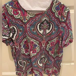 Womens paisley short sleeve top